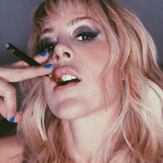 Natalia París defiende el consumo de marihuana antes que otras sustancias sintéticas