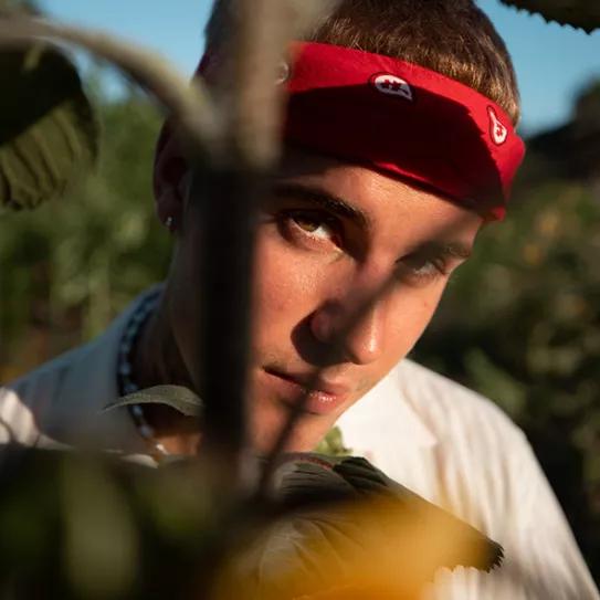 Justin Bieber saca su propia línea de porros liados