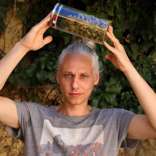 La justicia checa condena al editor de una revista cannábica por los artículos sobre cultivo