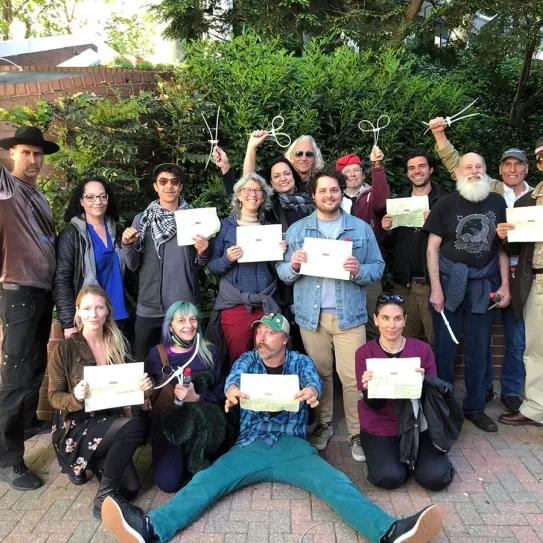 La DEA arresta a 16 activistas que pedían acceso médico a hongos alucinógenos