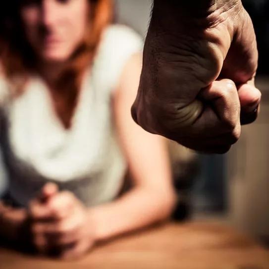 La legalización del cannabis podría reducir la violencia de género