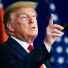 Trump pide a activistas que dejen de decir que legalizará el cannabis medicinal