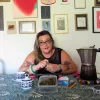 El desayuno de las campeonas, con un buen tupper de producto local.