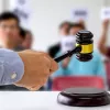 Policía y recaudadores de impuestos de California subastan la propiedad de empresas de cannabis irregulares