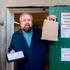 Michael Jaskulewicz fue el primer miembro del Cannabis Social Club Ganderkesee en recibir unos gramos de diferentes variedades de cannabis. 