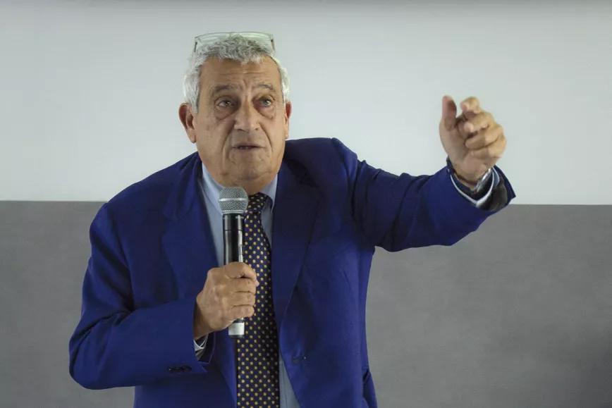 Paolo Poli, especialista en terapia del dolor