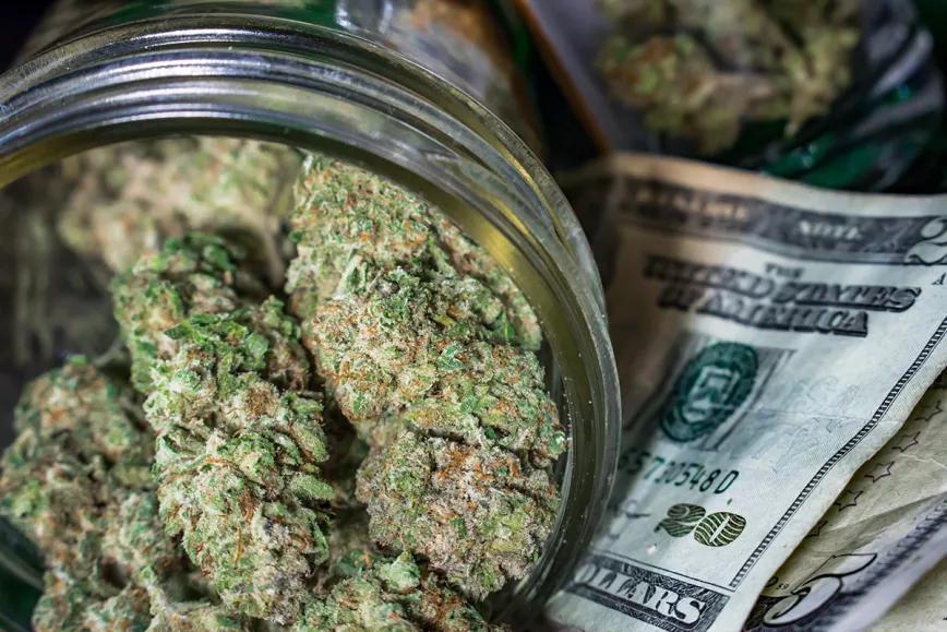 Las licencias locales para dispensarios de cannabis provocan casos de corrupción en EE UU