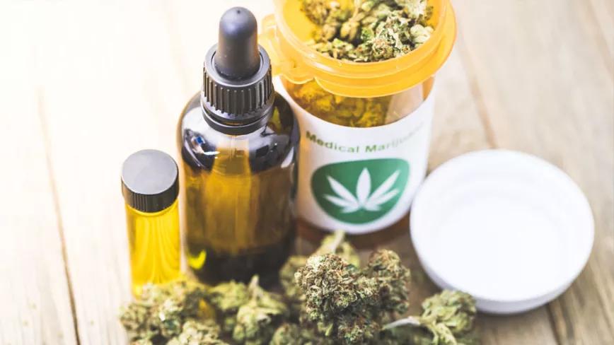 Biden protege las regulaciones de cannabis medicinal pero impide la venta recreativa en Washington DC