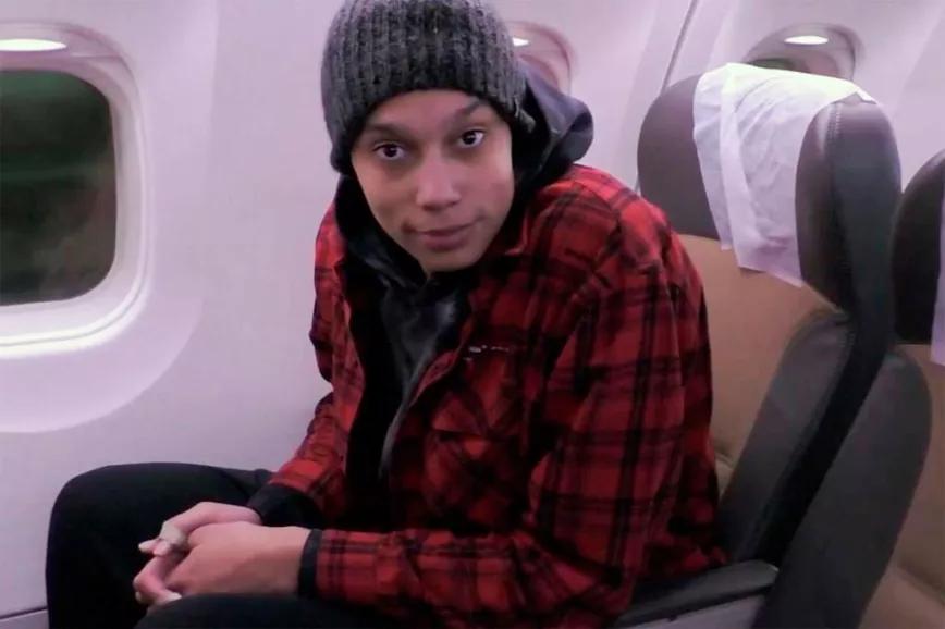 Rusia libera a Brittney Griner mediante un intercambio de presos con EE UU