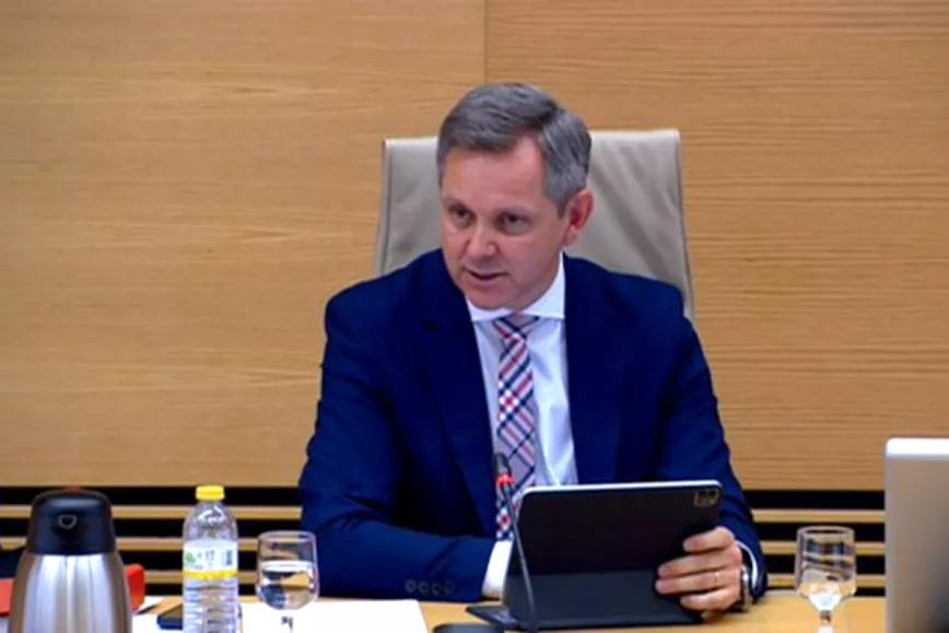 El ministro de Sanidad español promete la regulación del cannabis medicinal antes de junio