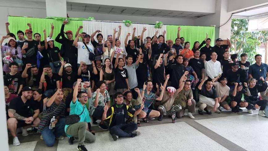 Cientos de personas se manifestaron contra la vuelta a la prohibición del cannabis en Tailandia