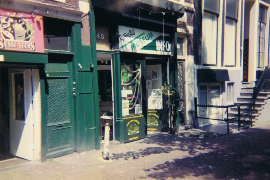 El Hash Info Museum a finales de los  ochenta.