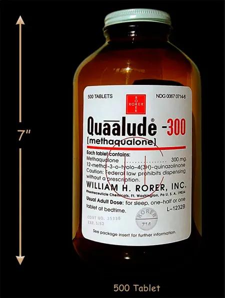 Una botella de 500 comprimidos de 300 mg de metacualona, de la farmacéutica William H. Rorer. 