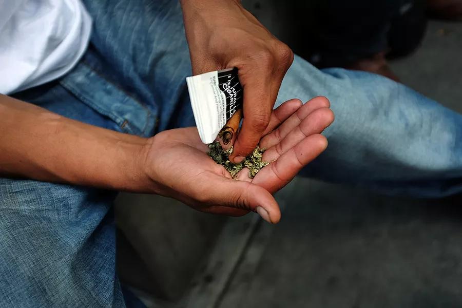 Aumentan a 307 los casos de intoxicación por K2 en Nueva York