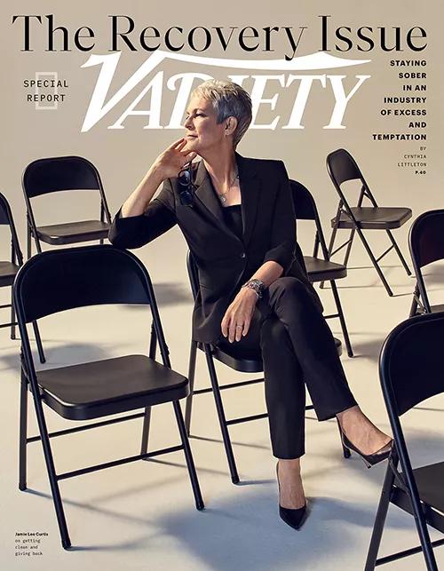 Jamie Lee Curtis, hija del célebre actor Tony Curtis, reconoce que en una ocasión consumió crack junto a su padre. 
