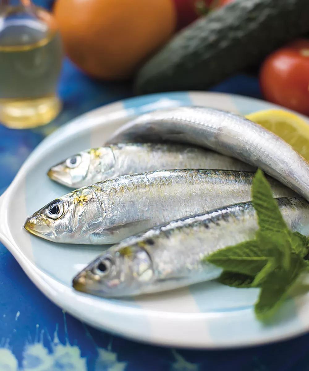 Sardinas con pipirrana 