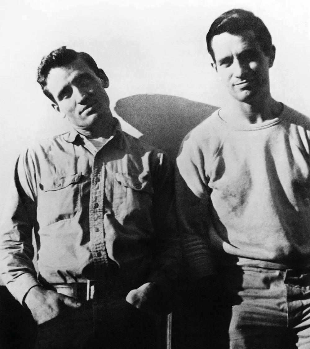 Junto a Neal Cassady, otro icono de la Generación Beat, retratado por Kerouac en las páginas de En el camino como Dean Moriarty