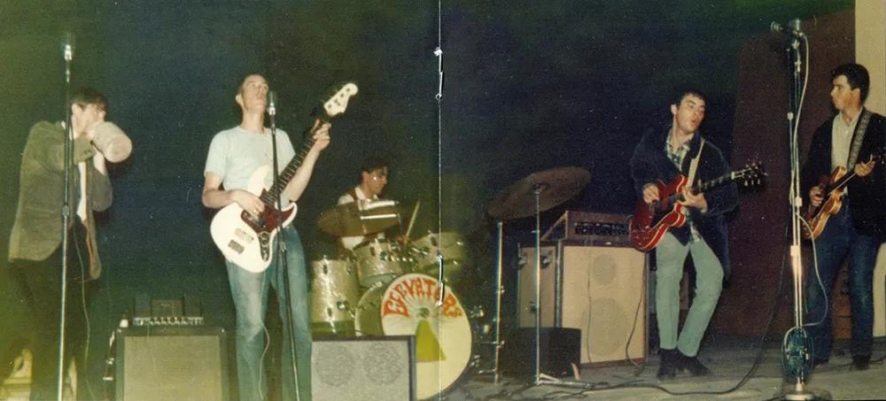 The 13th Floor Elevators Videntes psiquedélicos en la caverna tejana