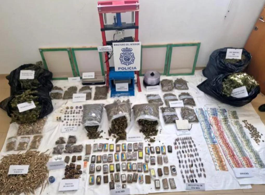 La policía interviene otro club bajo el argumento de la venta de drogas